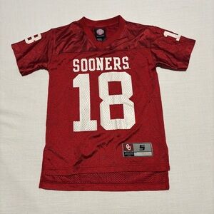 Kids Genuine Stuff Oklahoma Sooners #18 Home Football Jersey | Red | Size Small